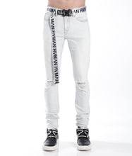 Load image into Gallery viewer, STRAT SUPER SKINNY FIT JEAN w/WHITE BELT IN ZEPHYR
