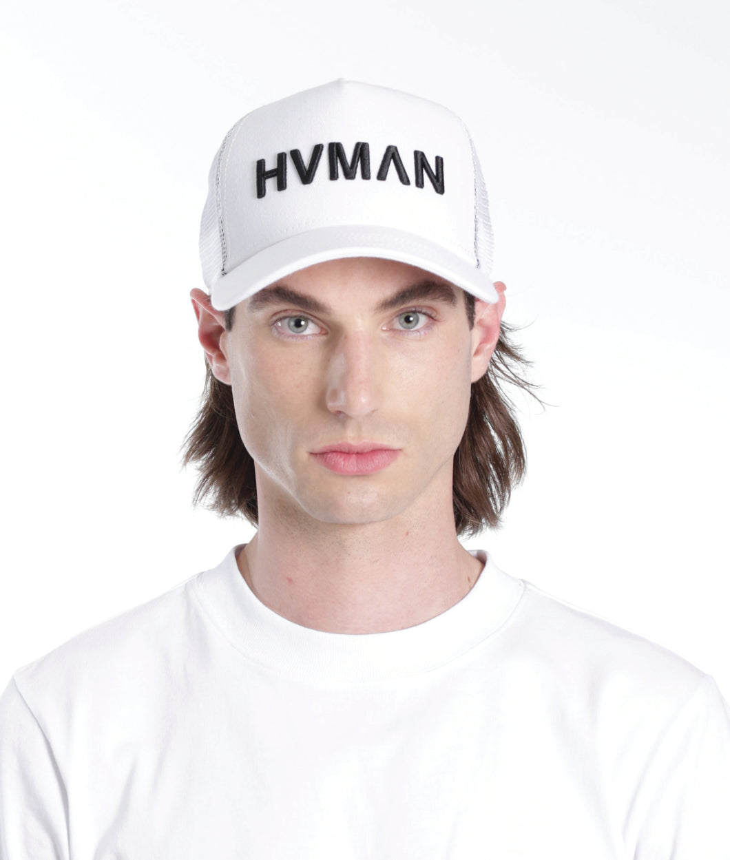 HVMAN MESH TRUCKER CAP IN WHITE