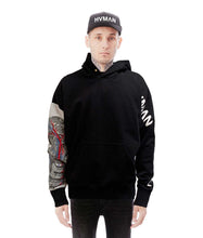 Load image into Gallery viewer, PULLOVER SWEATSHIRT IN BLACK
